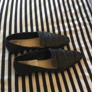 Black Vince Camuto loafer flat
